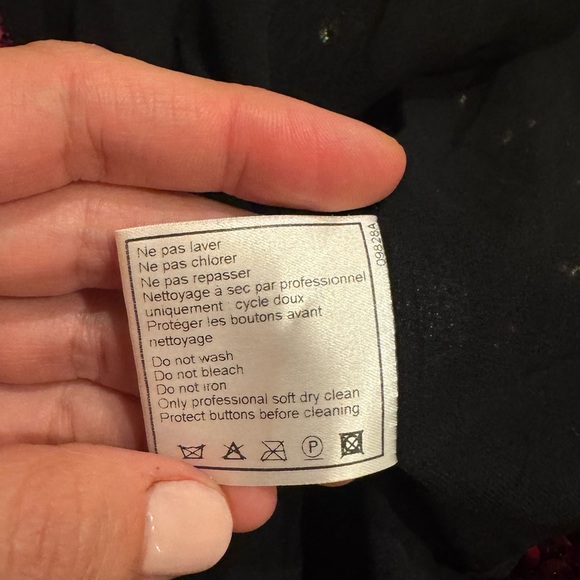 Vintage CHANEL two piece Skirt and top set - Picture 13 of 13